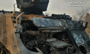 乌克兰绝望溃败，俄军包围战略奏效！300名敢死队攻占红军城，泽连斯基却在声称“胜利”